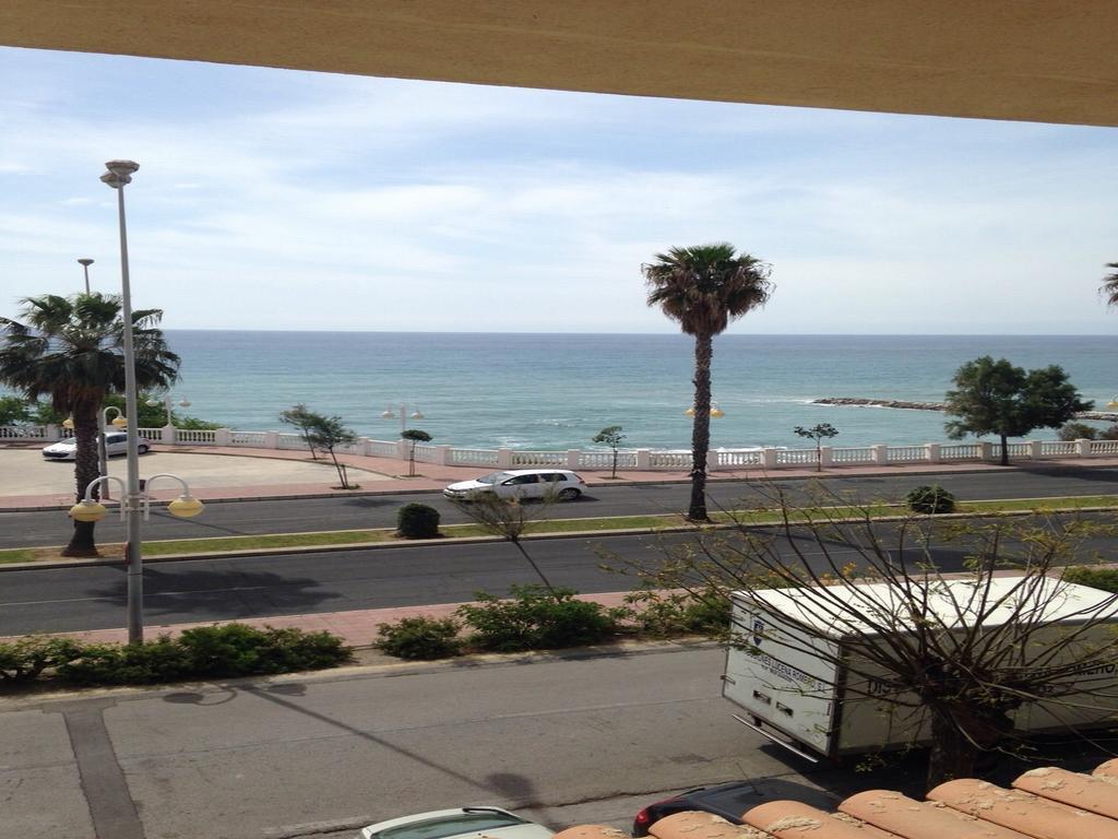 Apartamentos Torreon Del Mar Benalmadena Room photo